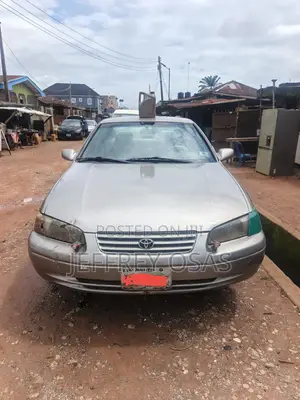 Toyota Camry Automatic 1998 Gray