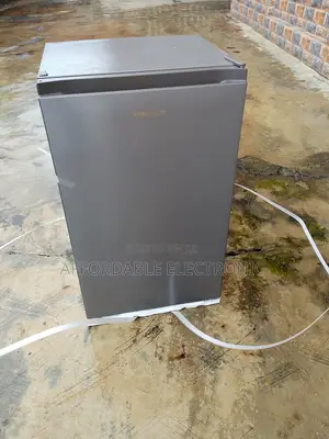 Hisense Ref093dr Compact Refrigerator 90 Litres