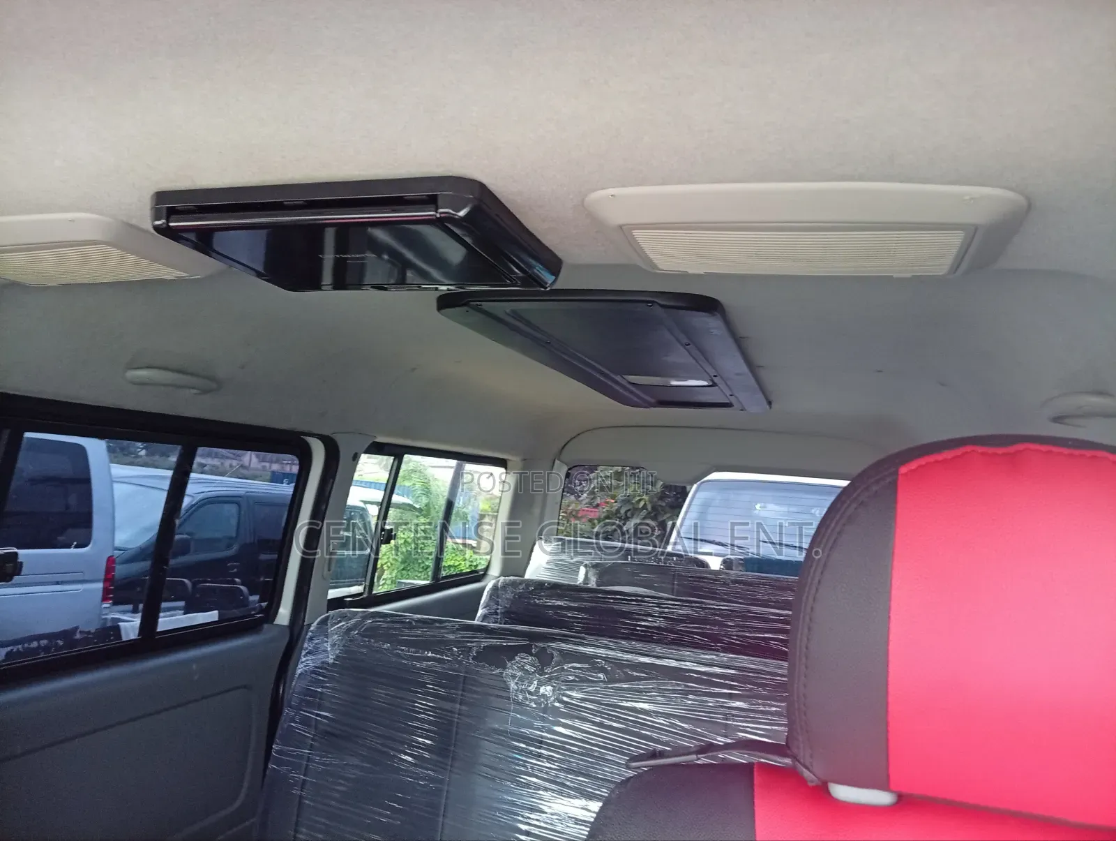 Toyota HiAce 2012 White
