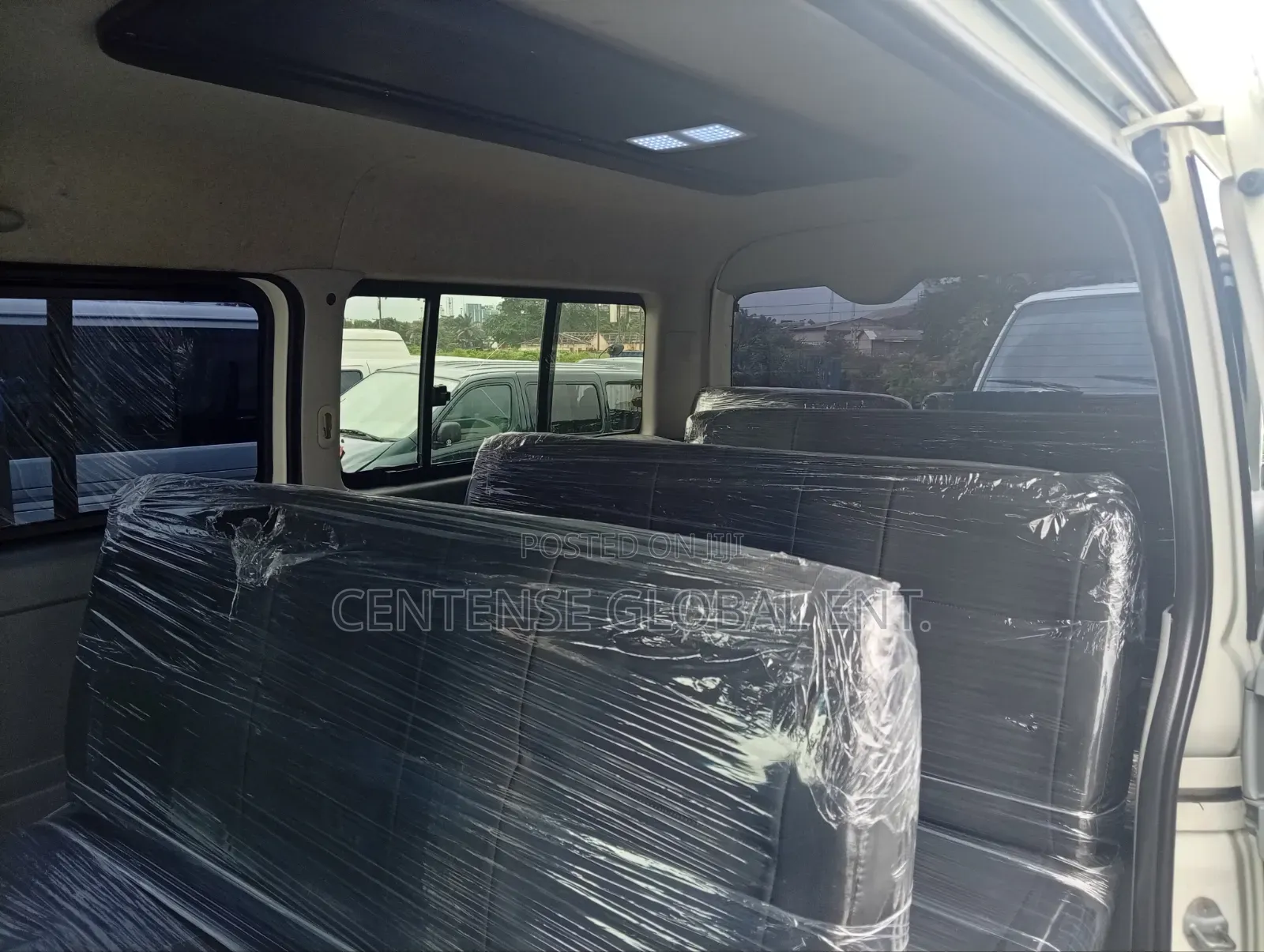 Toyota HiAce 2012 White