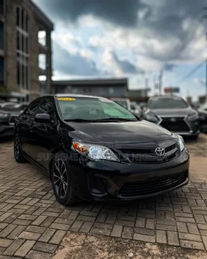 Toyota Corolla LE 4dr Sedan (1.8L 4cyl 4A) 2013 Black