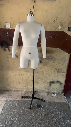 Fully Pinnable Size 12 Dressform With Long Thighs