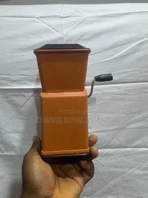 Multipurpose Manual Chili Cutter Dry Fruit Hand Grinder