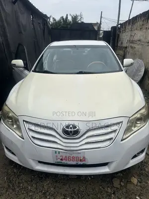 Toyota Camry 2008 White