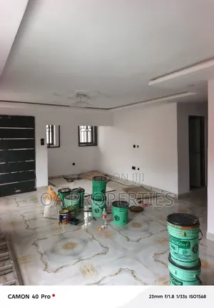 3bdrm Block of Flats in Olagbemi Estate, Off for rent