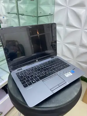 Laptop HP EliteBook 820 G1 8GB Intel Core i7 SSD 256GB