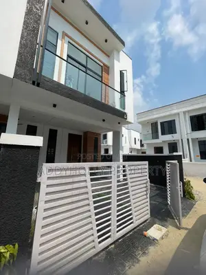 4bdrm Duplex in Ikota for sale