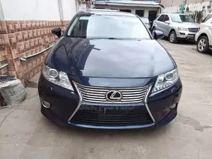 Lexus ES 2013 Blue