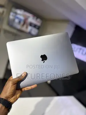 Laptop Apple MacBook Air 2022 M2 16GB Apple M2 SSD 256GB