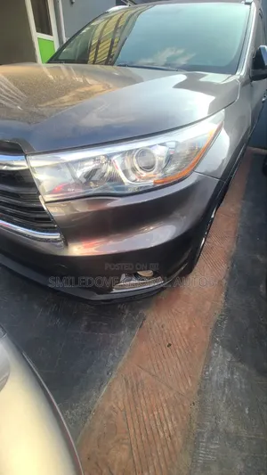 Toyota Highlander 2015 Gray