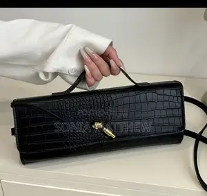 Classic Women’s Hand Bag