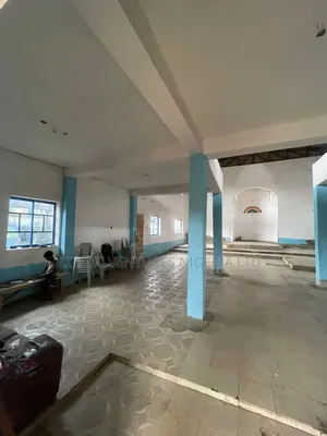 Church Hall Tolet
