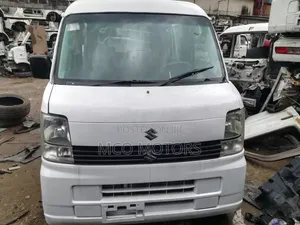 Isuzu I-Series 2005 White