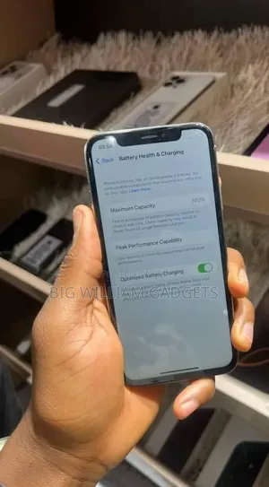 New Apple iPhone X 64 GB White