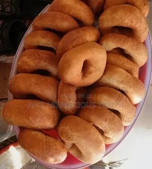 Small Chops and Cup Cakes