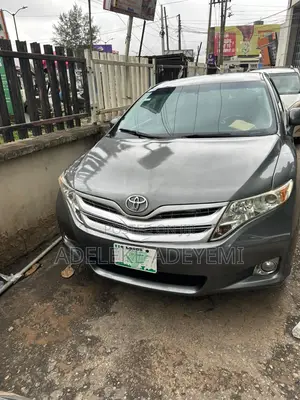 Toyota Venza AWD 2010 Gray
