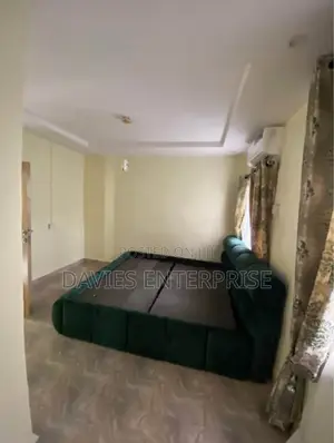 Available Serene Girls,ladies House/Apartment in Lekki Ajah, Sangotedo