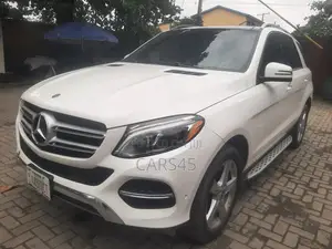 Mercedes-Benz GLE-Class 2018 White