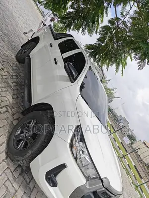 New Toyota Hilux 2025 White