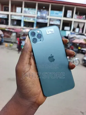 Apple iPhone 11 Pro Max 64 GB Green