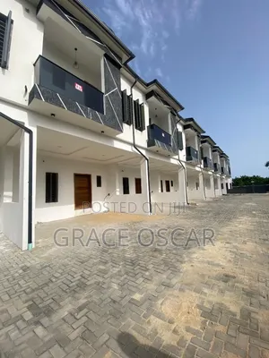5bdrm Duplex in Lekki Expressway for sale