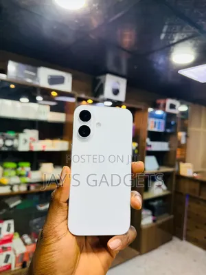 Apple iPhone 16 128 GB White