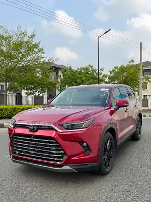 Toyota Highlander Platinum AWD 2024 Maroon
