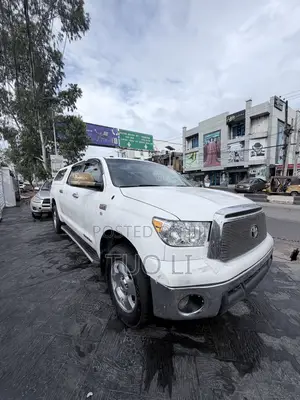 Toyota Tundra CrewMax Limited 5.7L 2012 White