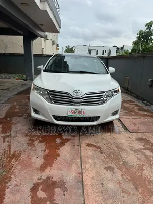 Toyota Venza 2010 White