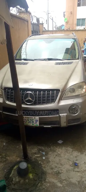 Mercedes-Benz M Class 2008 Gold