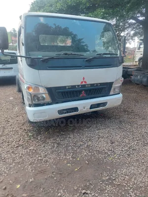 Mitsubishi Fuso Canter 2002 White