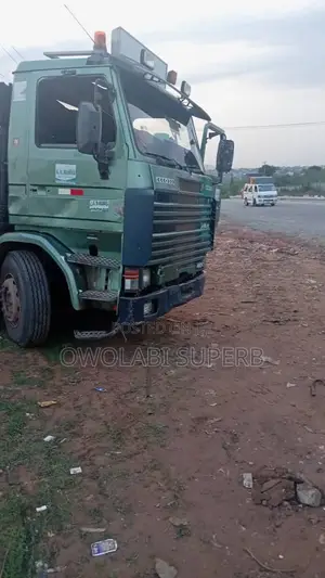 Used Scania 113 10tyre Truck