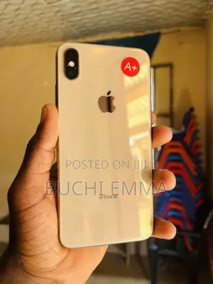 Apple iPhone XS Max 64 GB Gold