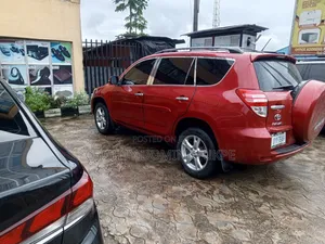 Toyota RAV4 2012 Red
