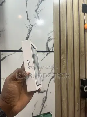 New Apple iPhone 15 256 GB