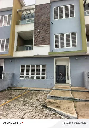 4bdrm Duplex in Iyaganku Gra Ibadan, Iyanganku for rent