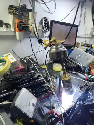 iPhone Engineer/Technician