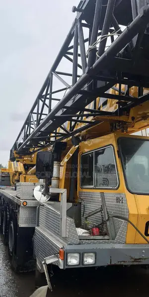 All Terrain 80Tons Grove Motor Crane