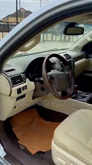 Lexus GX 2016 Silver