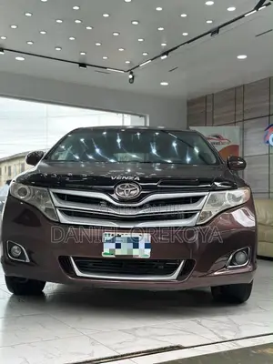 Toyota Venza V6 AWD 2010 Brown