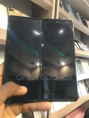 Samsung Galaxy Z Fold 3 256 GB Black