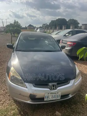 Honda Accord 2005 Gray