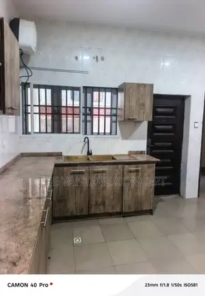 3bdrm Block of Flats in Akala Estate Akobo, Ibadan for rent