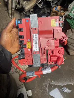 BMW Battery Terminal X6 5.0 Engine