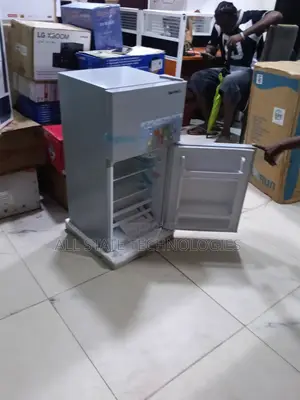Efficient SKYRUN Two Door Fridge 85L