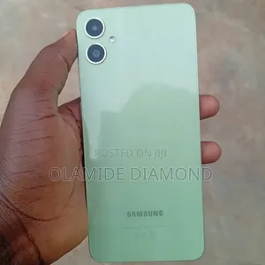 Samsung Galaxy A05 64 GB Green