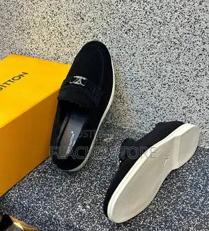 Original Louis Vuitton Italian Suede Casual Sneakers