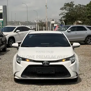 Toyota Corolla 2021 White