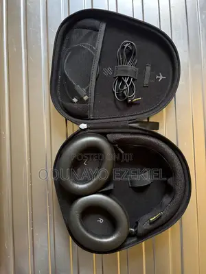 Sennheiser Momentum 4 Headphones