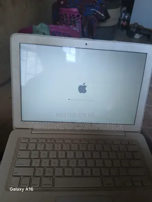 Laptop Apple MacBook 3GB Intel Core 2 Duo HDD 256GB
